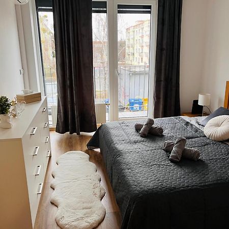 Old Town City Center Apartment 1 - Private Parking Included Kosice Luaran gambar