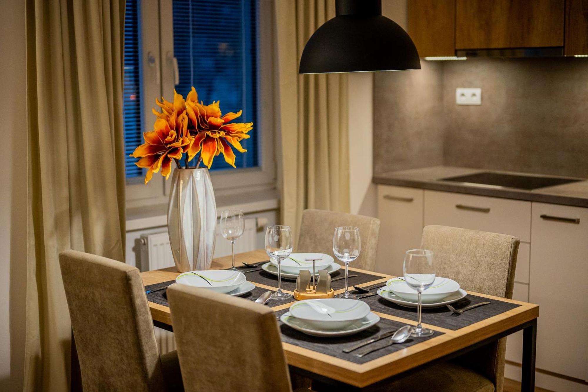 Old Town City Center Apartment 1 - Private Parking Included Kosice Luaran gambar