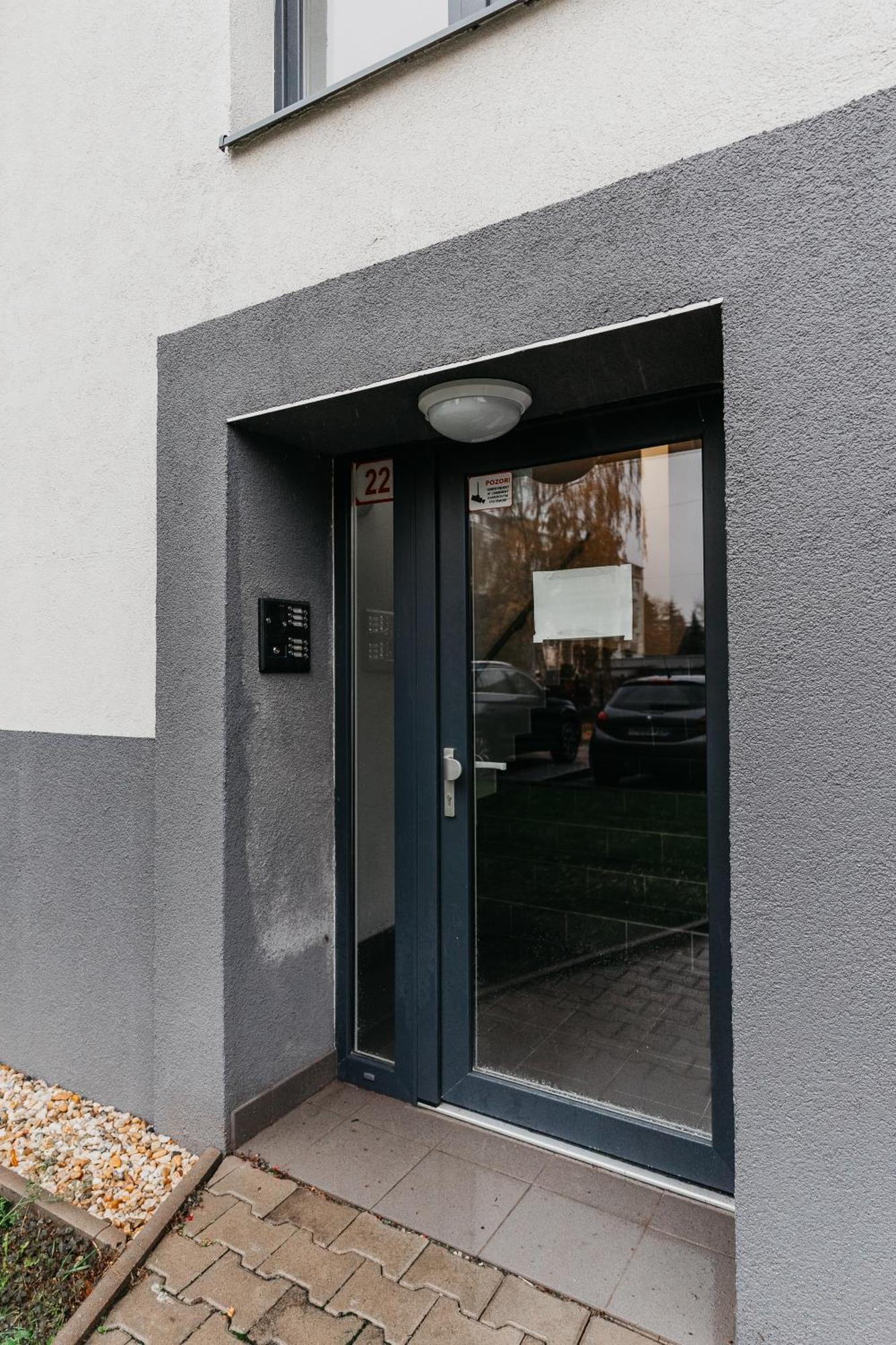 Old Town City Center Apartment 1 - Private Parking Included Kosice Luaran gambar